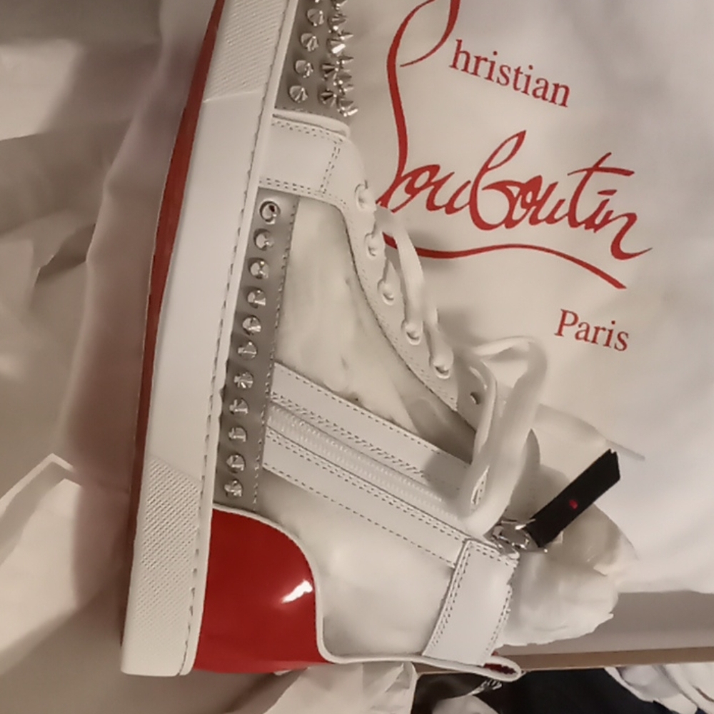 Shoes - Picture 5 of 6